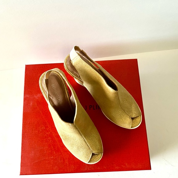 Donald J Pliner Women’s size 5 Platform Wedges heel open toe - Picture 4 of 9